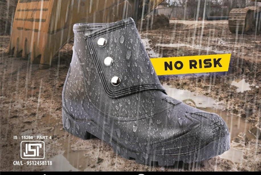 Rainy Safety Shoes - No Risk Foot Protection Products